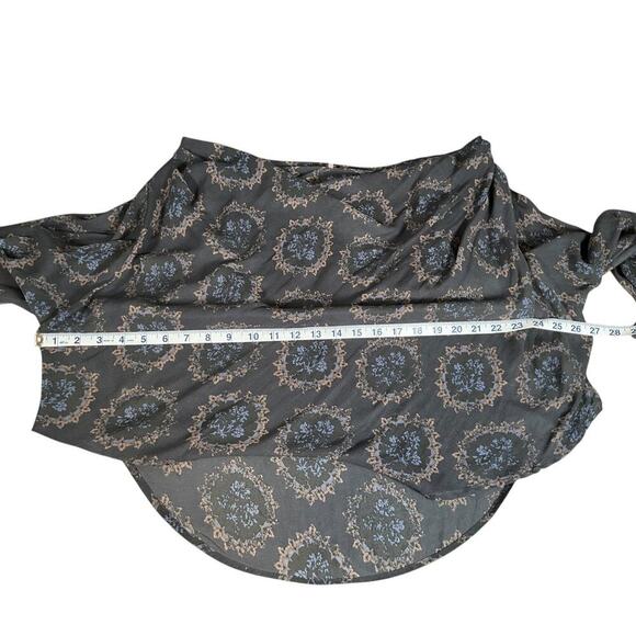 Free People Cowling Around Printed Top Drap Neck Peasant Style Size Small Gray - Picture 10 of 12